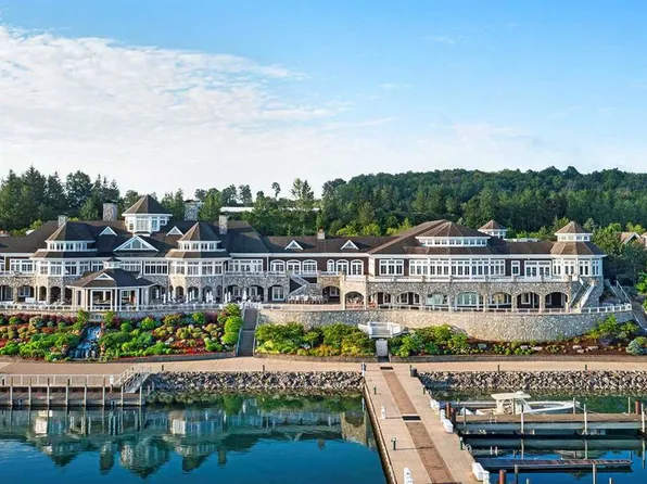 4300 Vista Drive #152, Bay Harbor, MI 49770