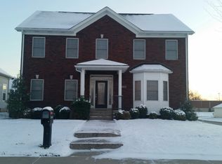 3318 Dr William G Weathers Dr, Louisville, KY 40211