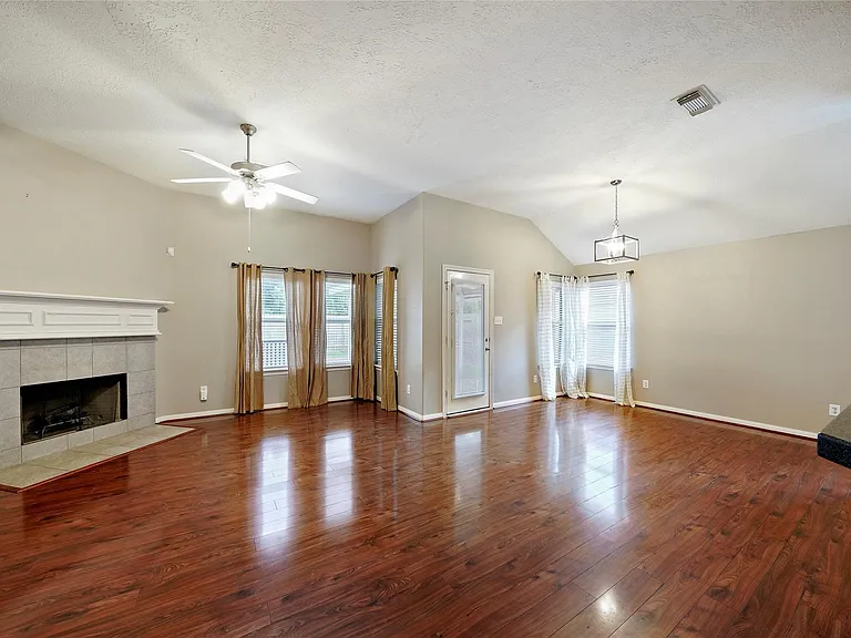 6903 Summer Bridge Ln — Photo 12