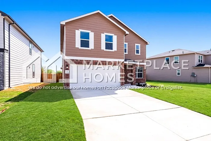 6 bed, 3.5 bath, 2968 sqft, $2,000 — Photo 2