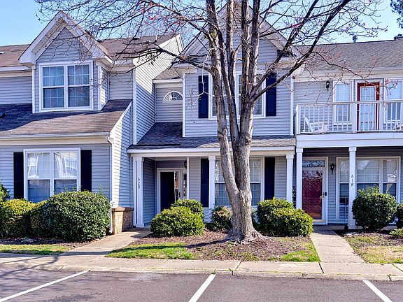 2nd image of 620 Windbrook Cir