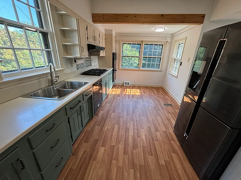 2685 South Ave — Photo 11