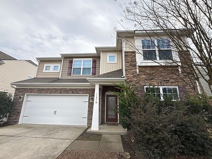 1st image of 1121 Wainscott Dr