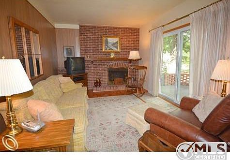 Family Room.jpg