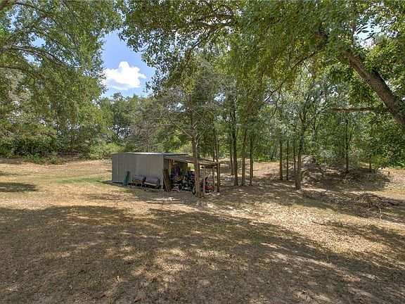 2nd image of 1840 County Road 213