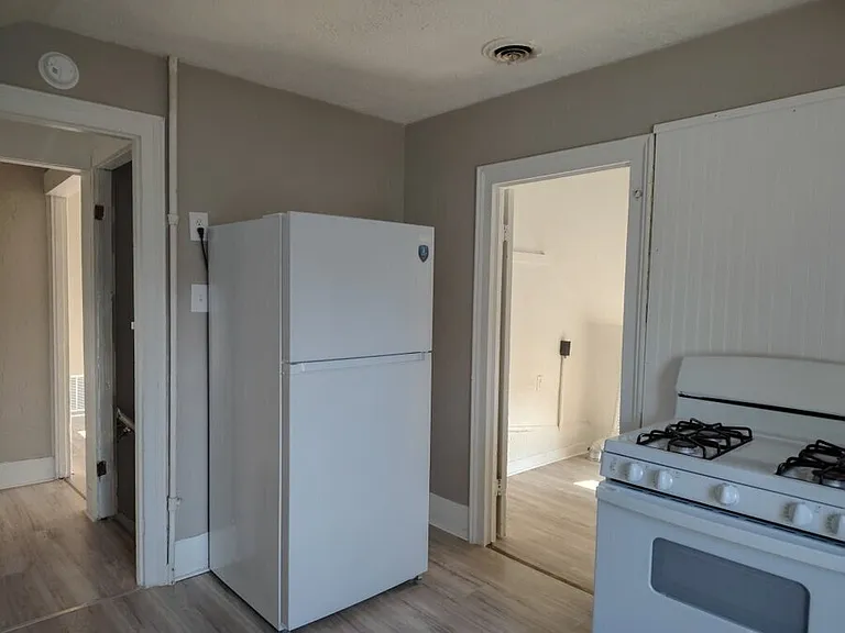 4212 Apple Ave #2 — Photo 4