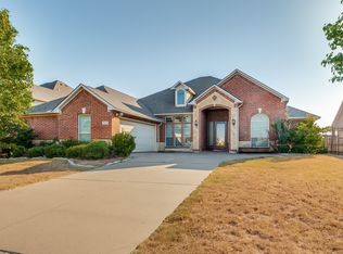 626 Saddlebrook Dr, Desoto, TX 75115