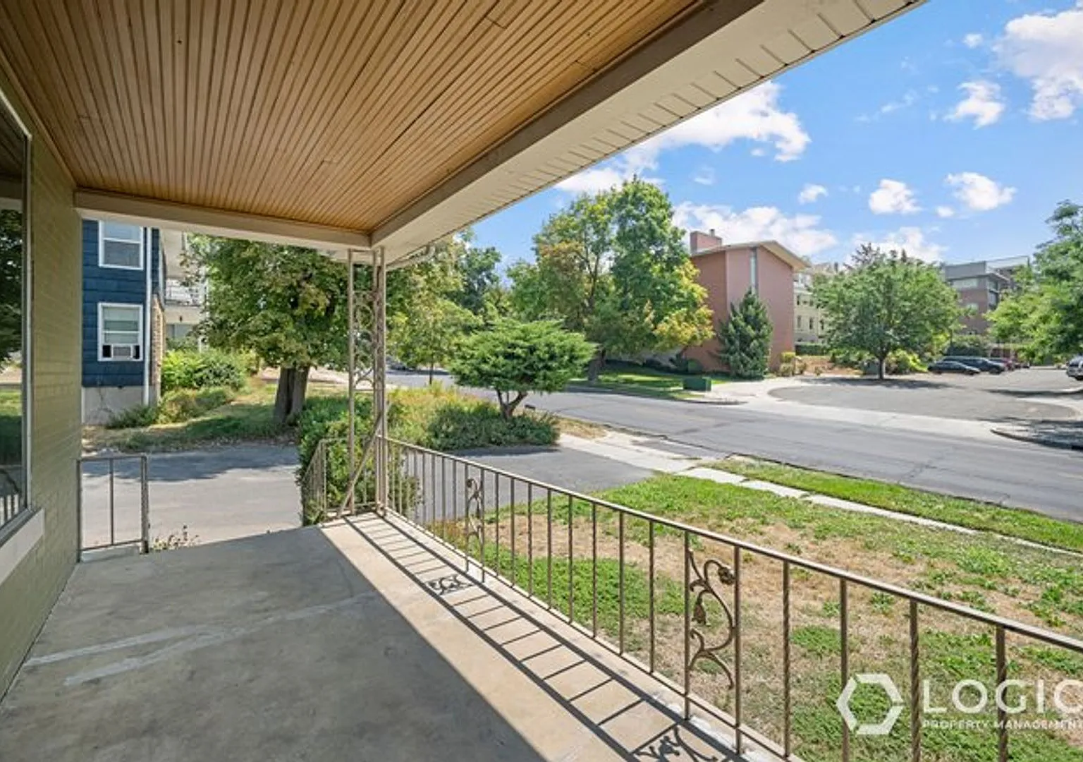$1,200 Off Your First Month's Rent! — Photo 2