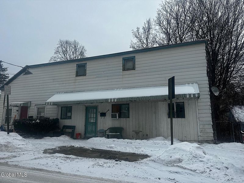 2nd image of 52 Oak Street