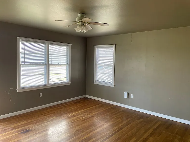 417 Stephens St — Photo 2