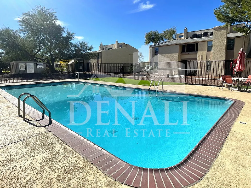 3750 N Country Club Rd #6
