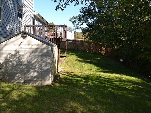 5th image of 12 Cherrywood Ln