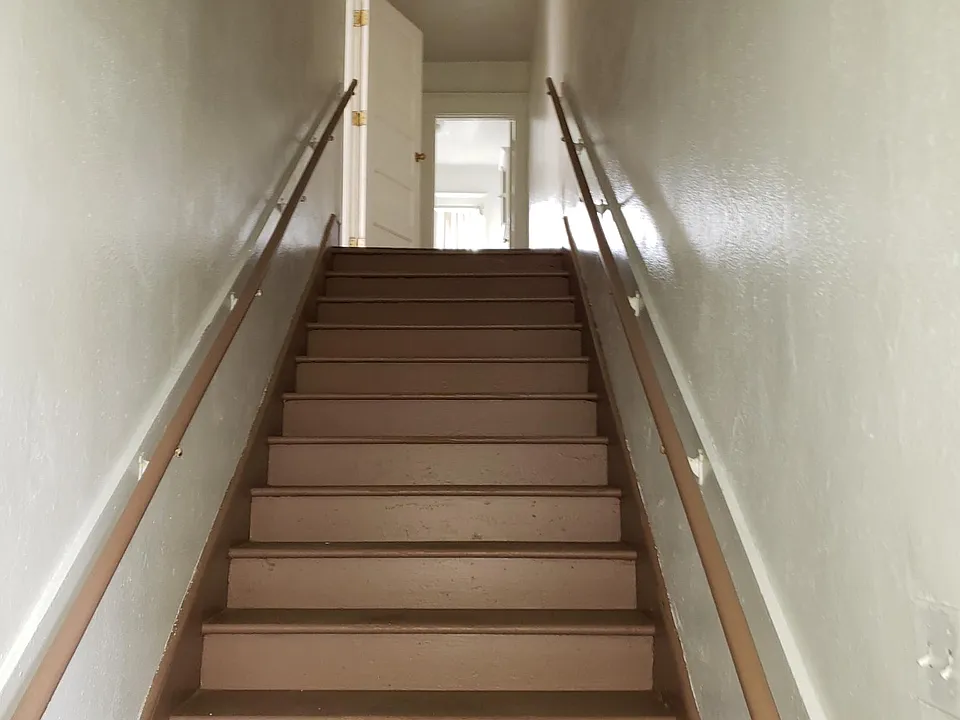 5422 1/2 Compton Ave #UPSTAIRS