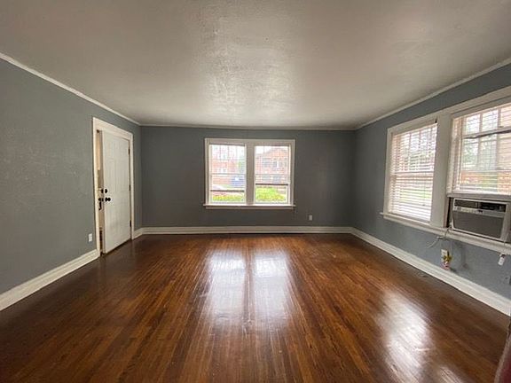 3rd image of 714 NW 30th St #B