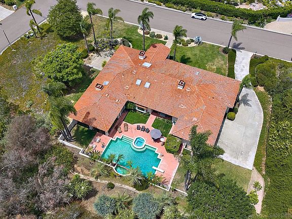 2nd image of 4311 Vista De La Tierra