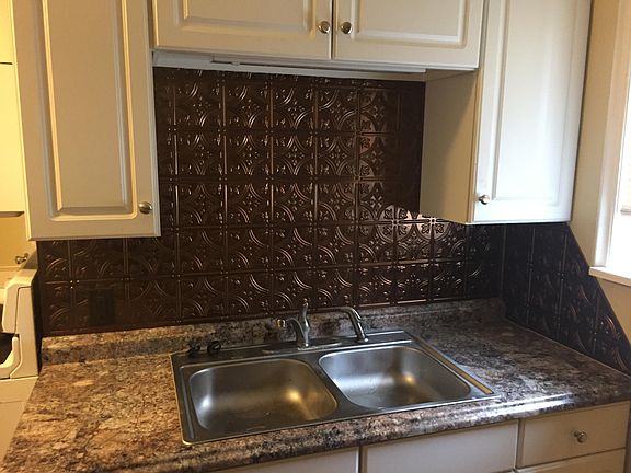 5th image of 237 Front Ave SE APT 1