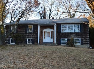 18 Nottingham Rd, Bedford Hills, NY 10507