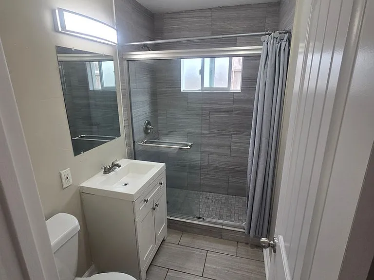 612-618 S. 32nd St. — Photo 10