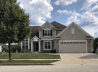 1819 Cloverview St, West Bend, WI 53095