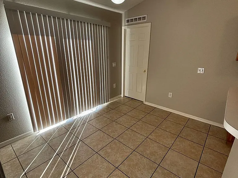 1613 Sail Dr — Photo 8
