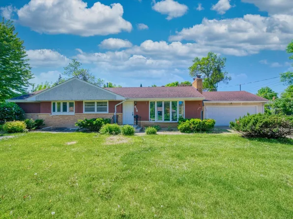 414 Rice Creek Ter NE, Fridley, MN 55432