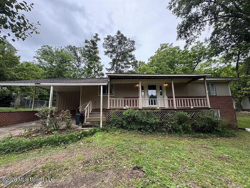 1st image of 208 Santa Anita Dr