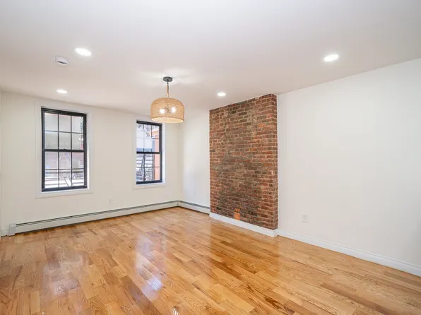 326 Malcolm X Boulevard image 18 of 35