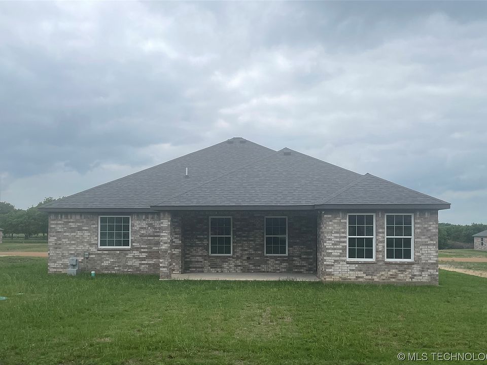 2nd image of 15854 Sunflower Ln
