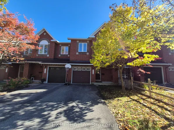 338 Forestbrook St, Ottawa, ON K2K 0B8