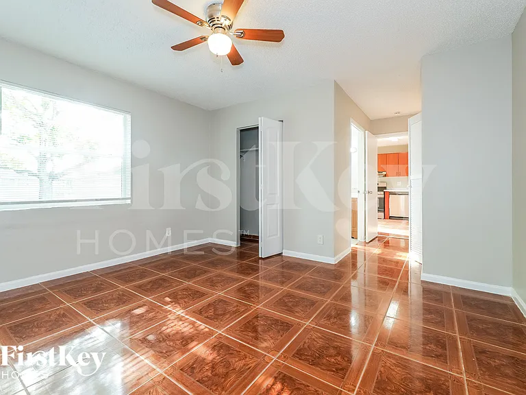 6004 Westfall Rd — Photo 10