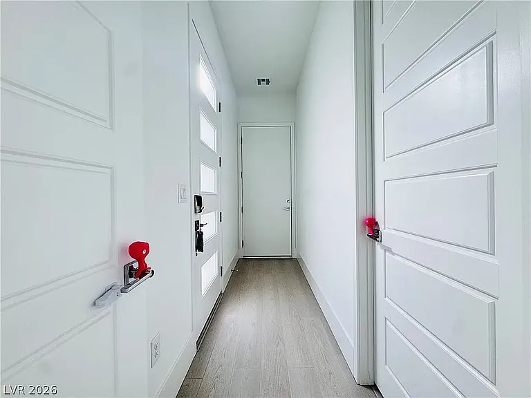 338 Kandinsky Ct — Photo 8