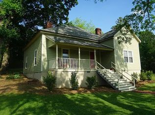 273 E Blue Ridge St, Pendleton, SC 29670