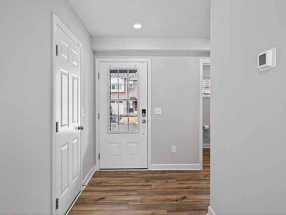 5th image of 2174 Bay Dr