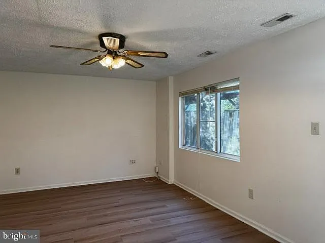 13238 Custom House Ct — Photo 87