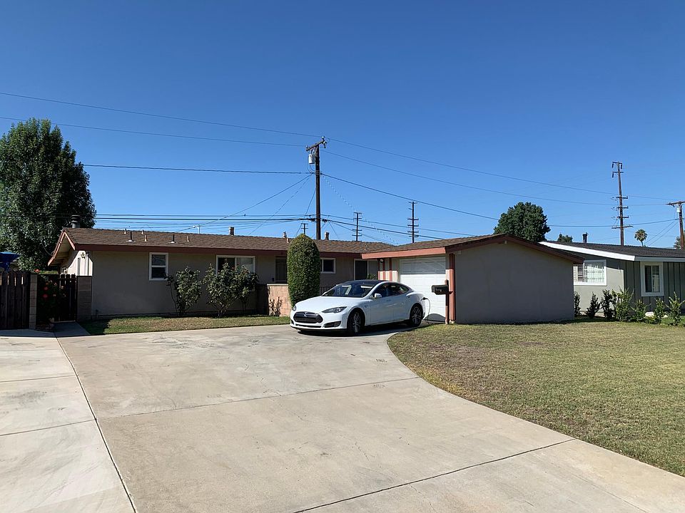 1st image of 16526 E Queenside Dr
