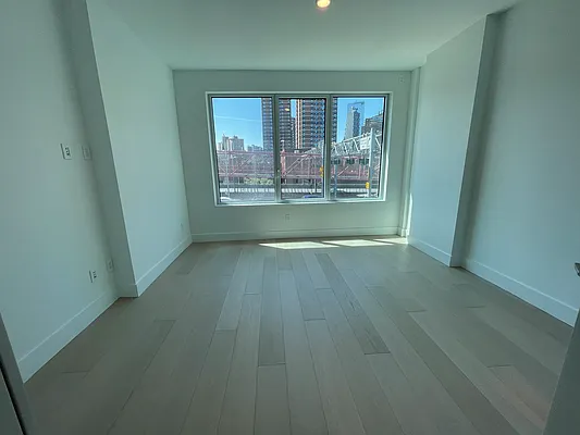 Rented by Luxhome LLC | media 13