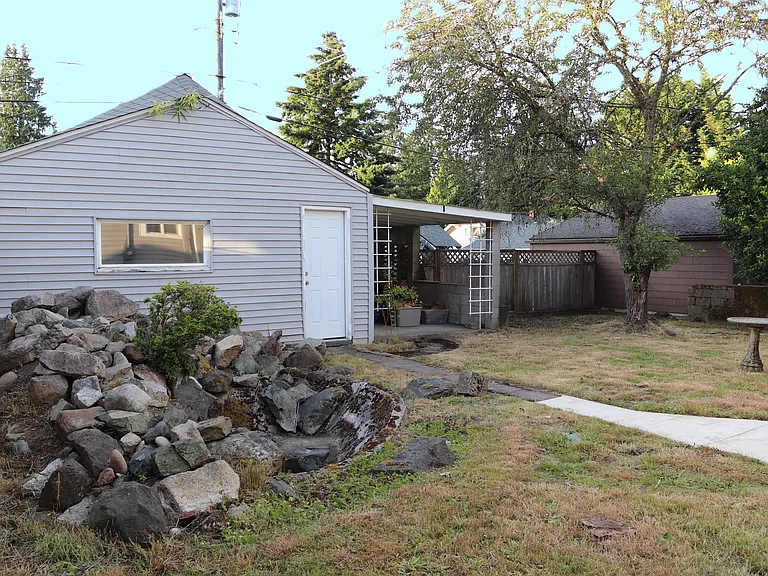 2915 N 21st St — Photo 19