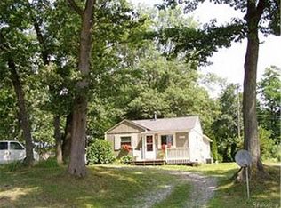 9610 Cedar Island Rd, White Lake, MI