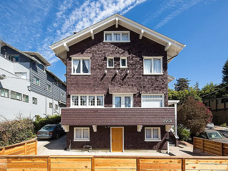 2901 Channing — Photo 2