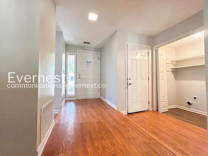 1515 Captain Thomas Ct — Photo 12