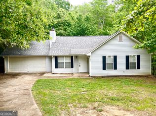 1071 Bridle Creek Dr, Flowery Branch, GA 30542