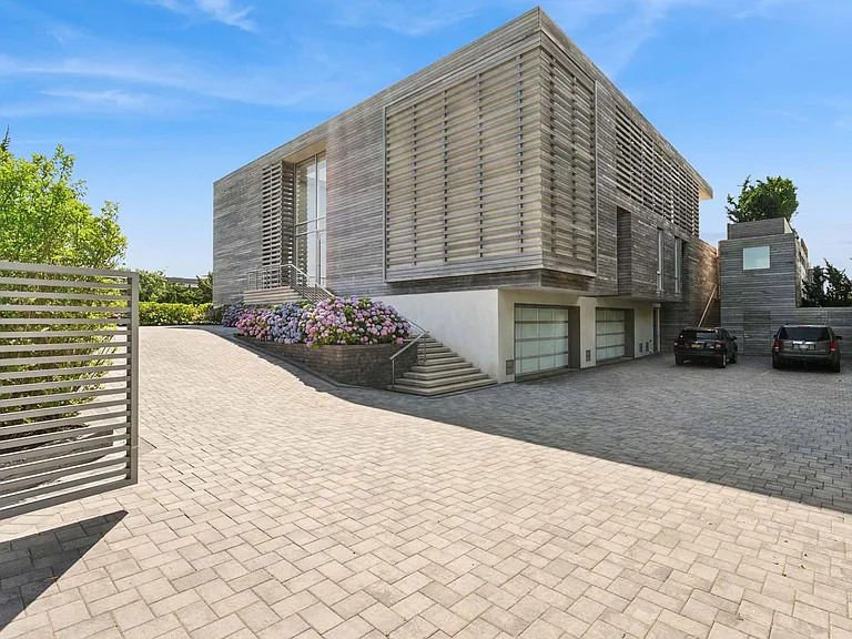 277 Surfside Dr — Photo 6