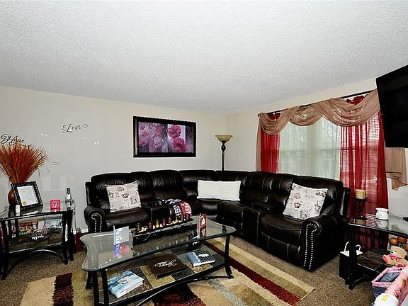 2nd image of 2908 Pawnee Dr