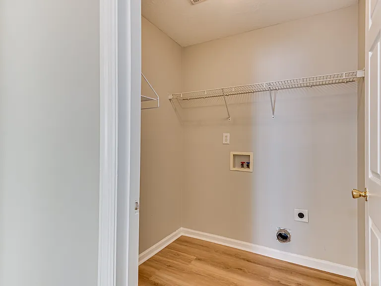 1955 Shoreline Dr — Photo 28