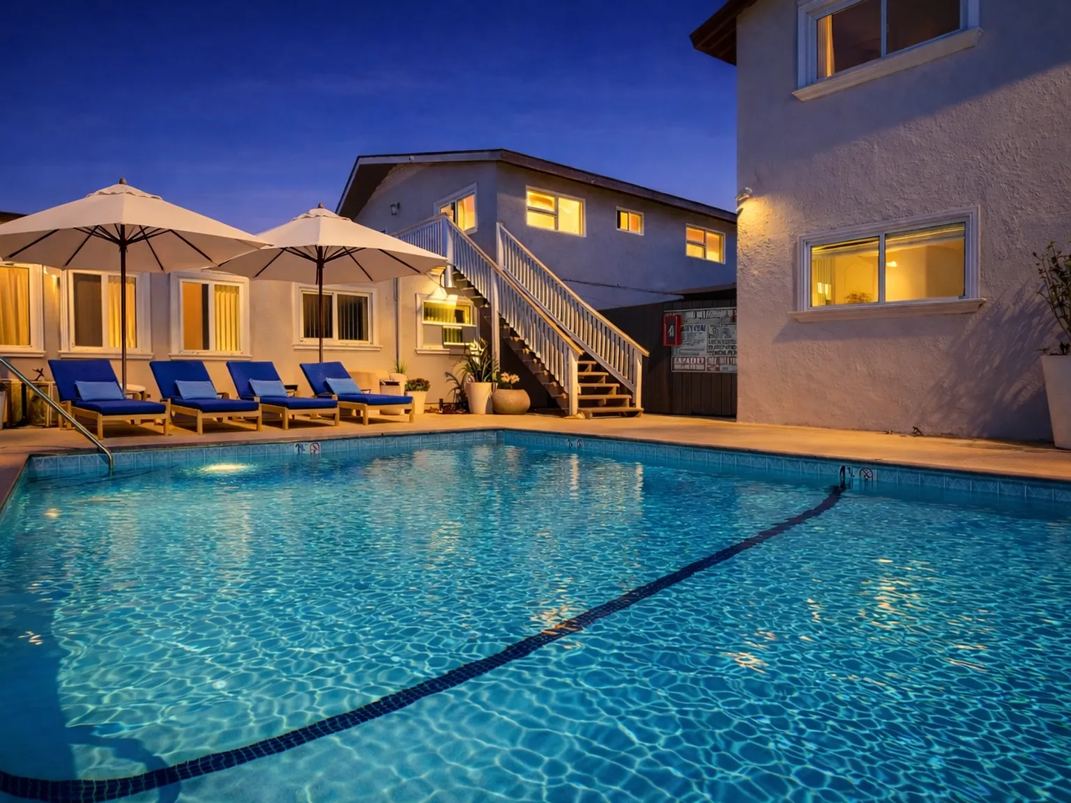 Pacific Crest Apartments — Photo 3