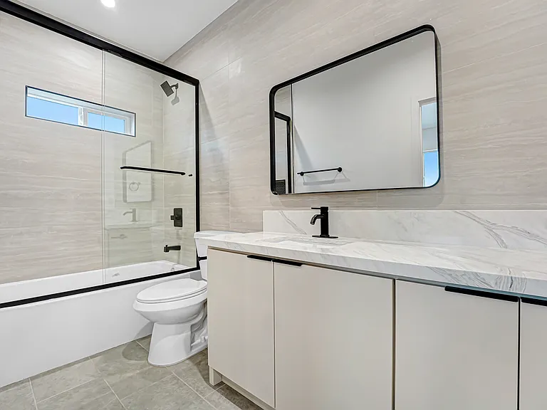 5346-5350 Oakland St — Photo 31