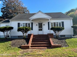 17 Ash St, Cressona, PA 17929