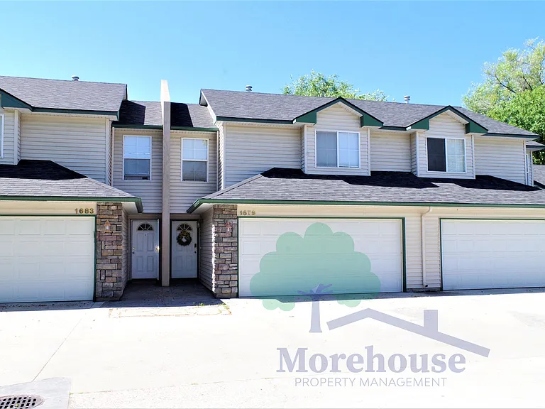 1679 S Annett St — Photo 1
