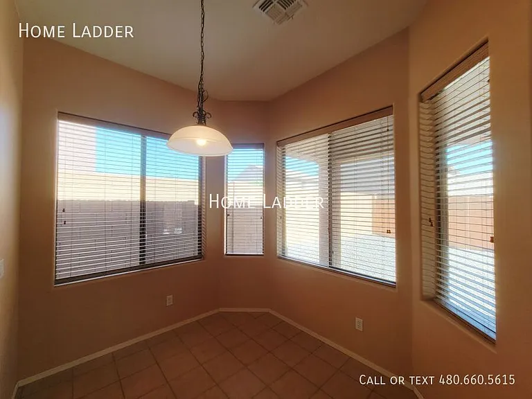 8348 W Andrea Dr — Photo 6