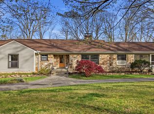 217 Arrow Dr, Signal Mountain, TN 37377